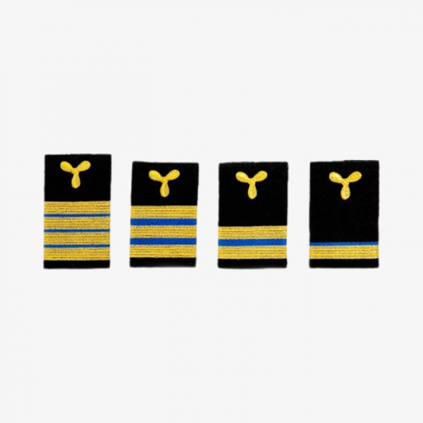 EPAULETS 0222