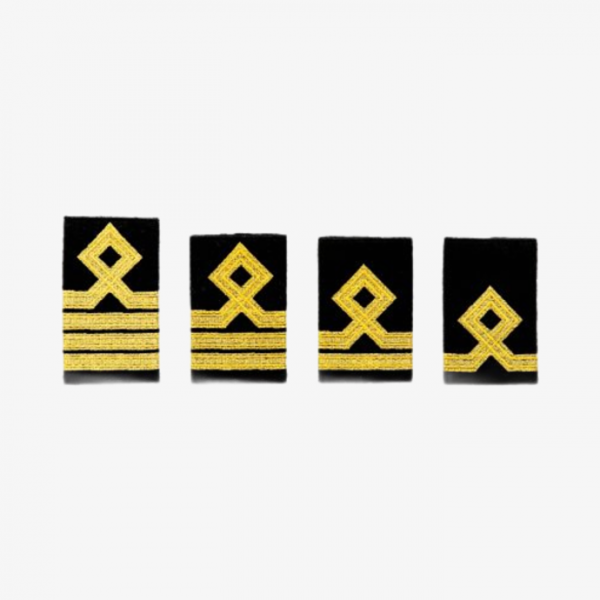 EPAULETS 0322
