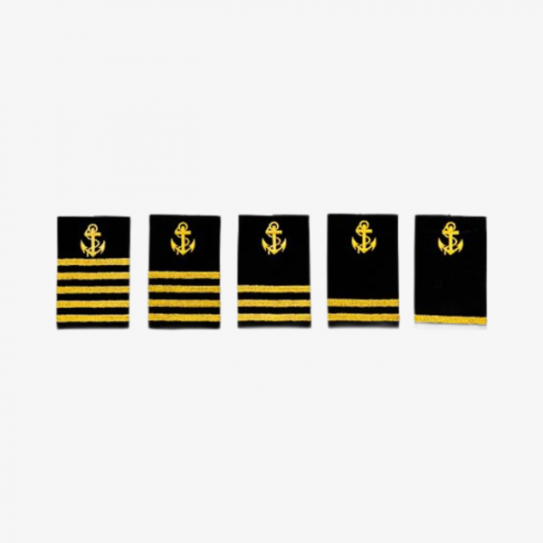 EPAULETS 1222